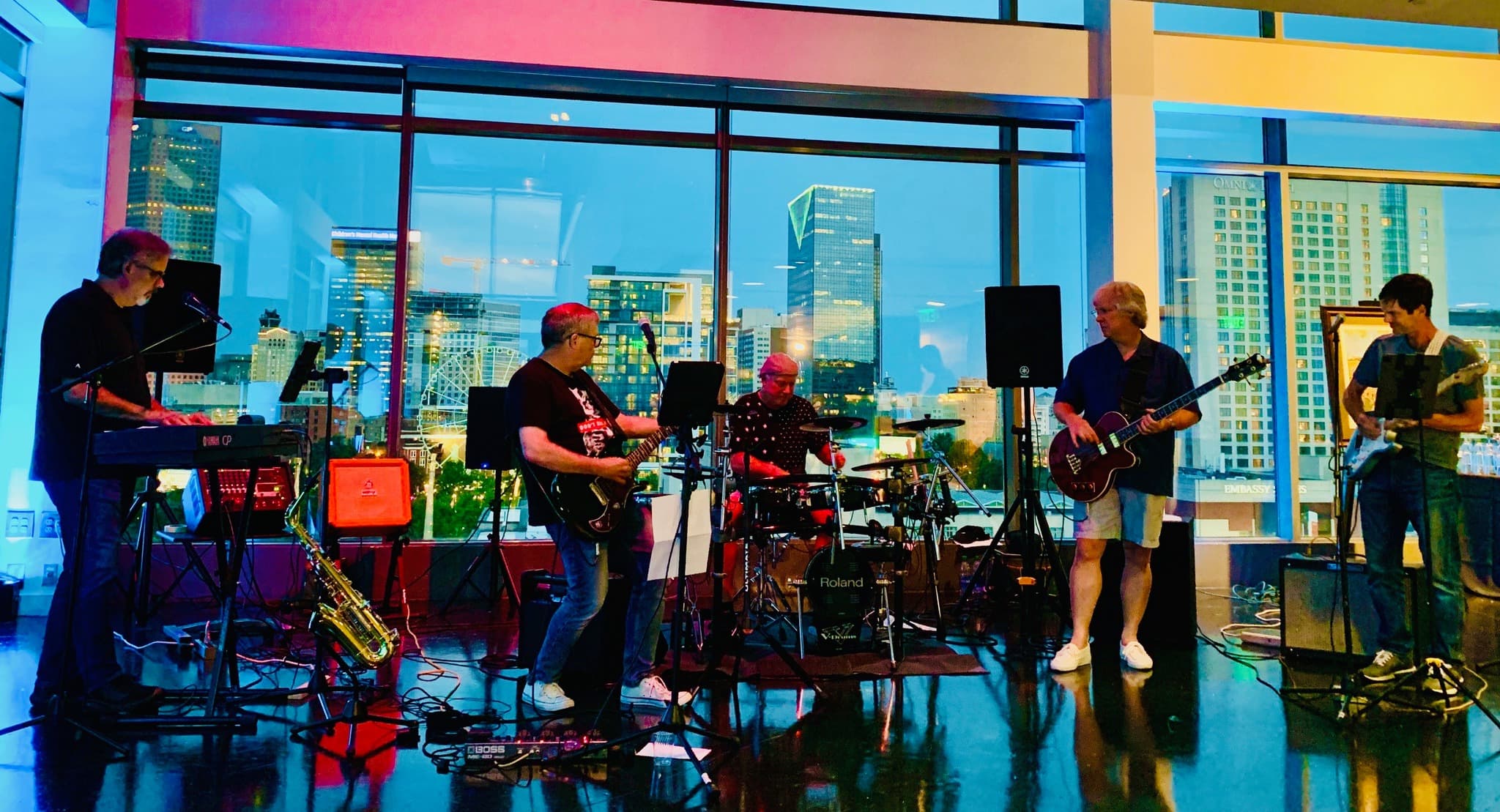 Tetris Lounge / Nowhere Men photo 1